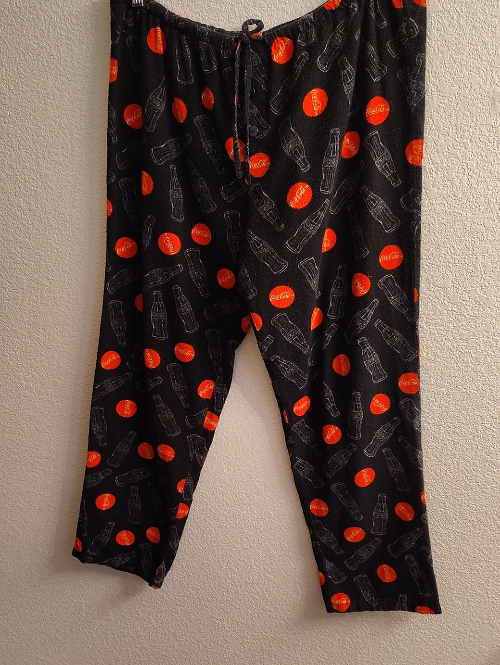 Coca Cola Size L Black Flannel Pajams With Bright Red Logo Dots B3 X P